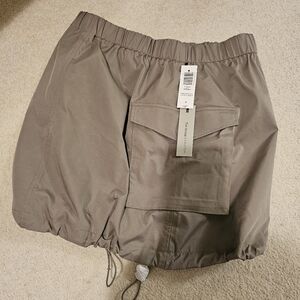 Aritzia Babaton Cargo Skirt